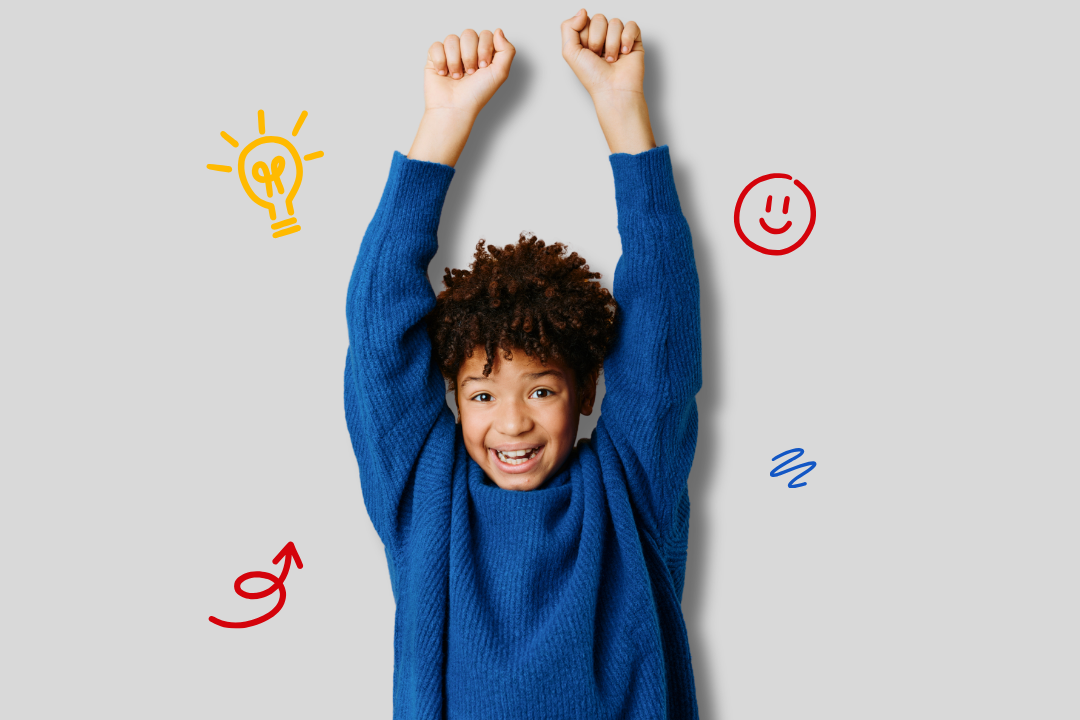 Menino animado. Inglês para o Futuro: o caminho para mais oportunidades. Foto/Reprodução: Freepik e Canva.
